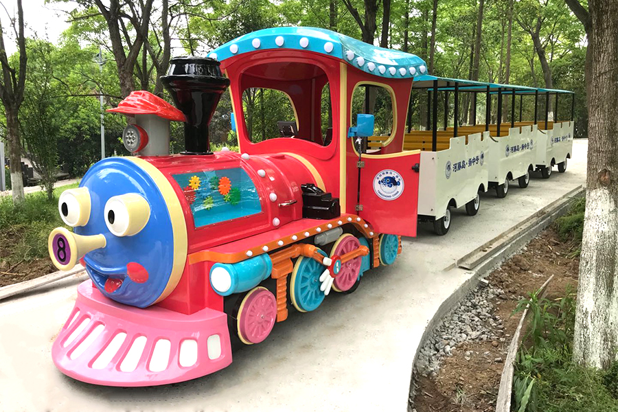 Viverra Park Parade Series Trains